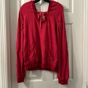 Hard Tail red sweater with drawstring hood and pocket size medium.